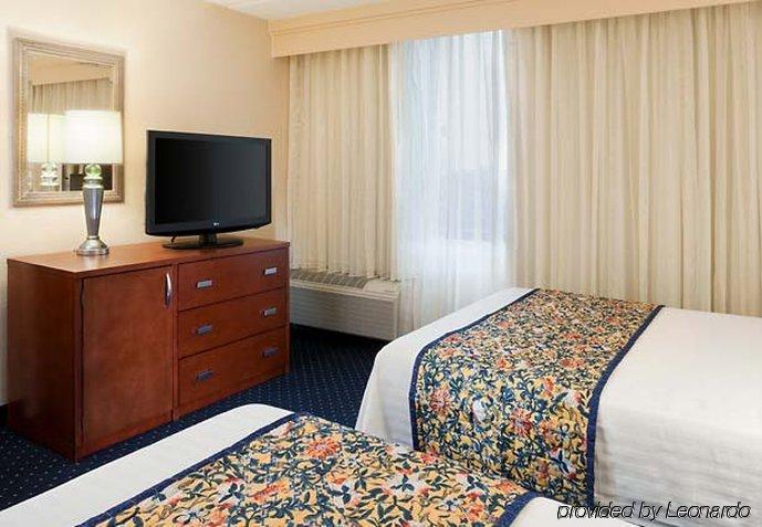 Courtyard Atlanta Northlake Tucker Quarto foto